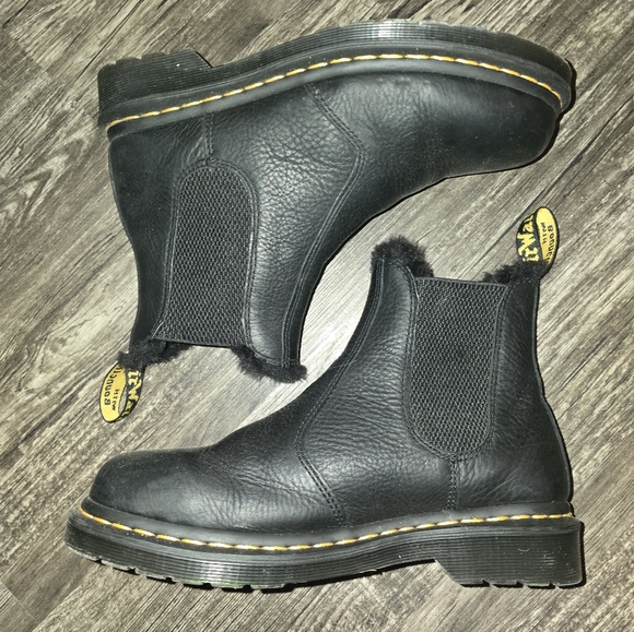 Dr. Martens 2976 Faux Fur Lined Chelsea Boots Sz 8 (7 Mens) - Picture 11 of 11